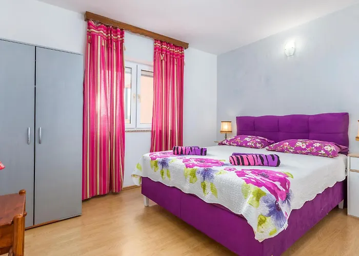 Lovely In With Kitchen