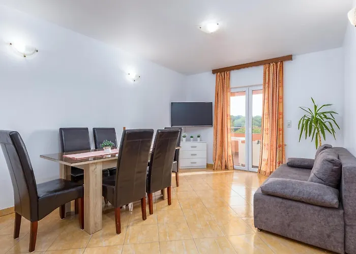 Appartement Lovely In With Kitchen *